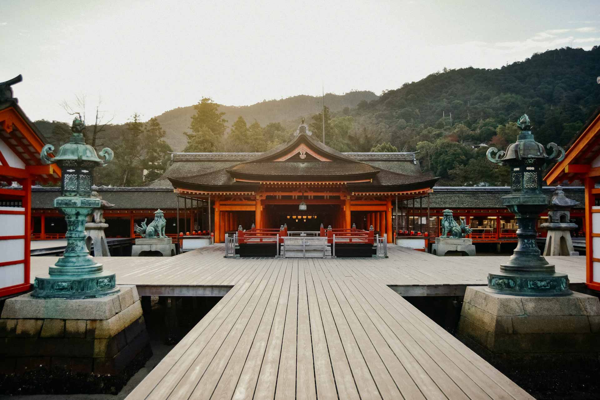 Parte principal do Itsukushima Jinja, o templo de Miyajima no Japão