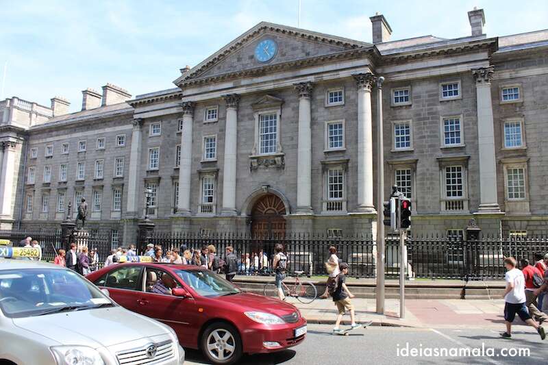 Fachada do Trinity College - Dublin