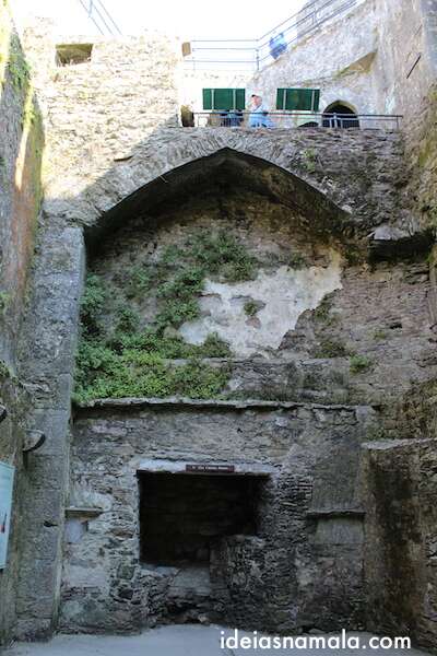 Interior do castelo de Blarney
