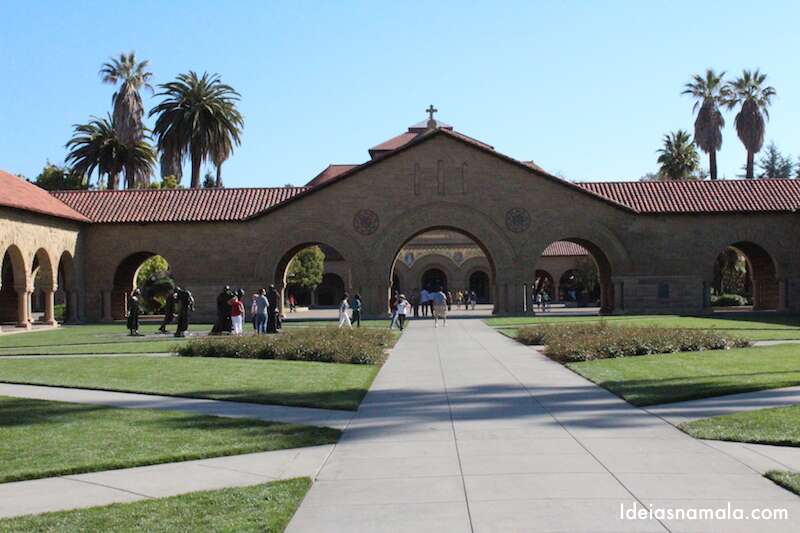 Memorial Court em Stanford