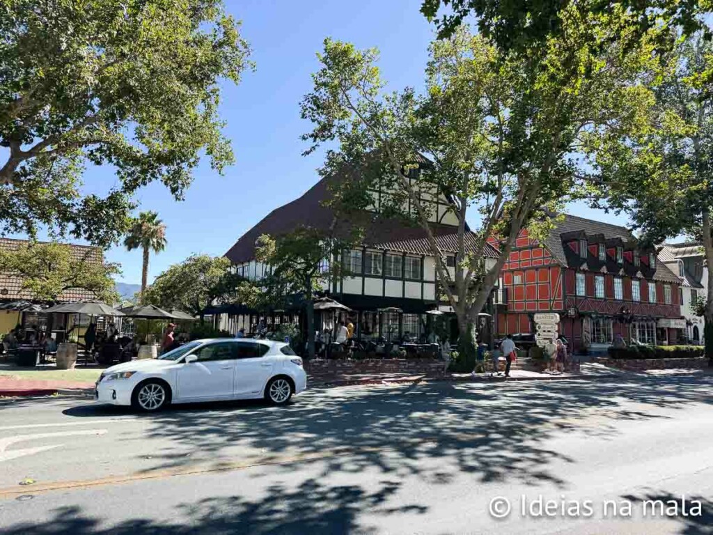 Rua principal de Solvang na Calfórnia