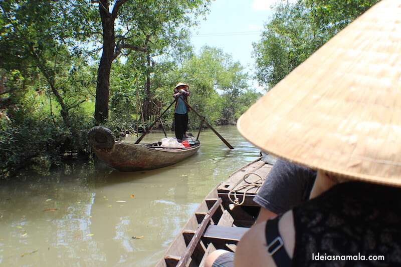 Barco tradicional em Cai Be - Vietnã