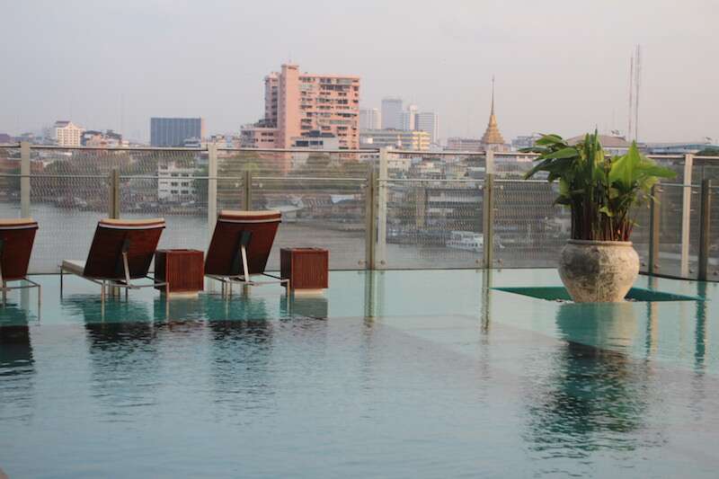 Piscina do Hilton Bangkok