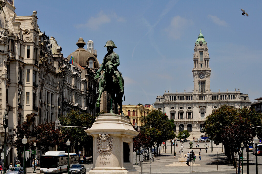 Praça da Liberdade em o que fazer no Porto