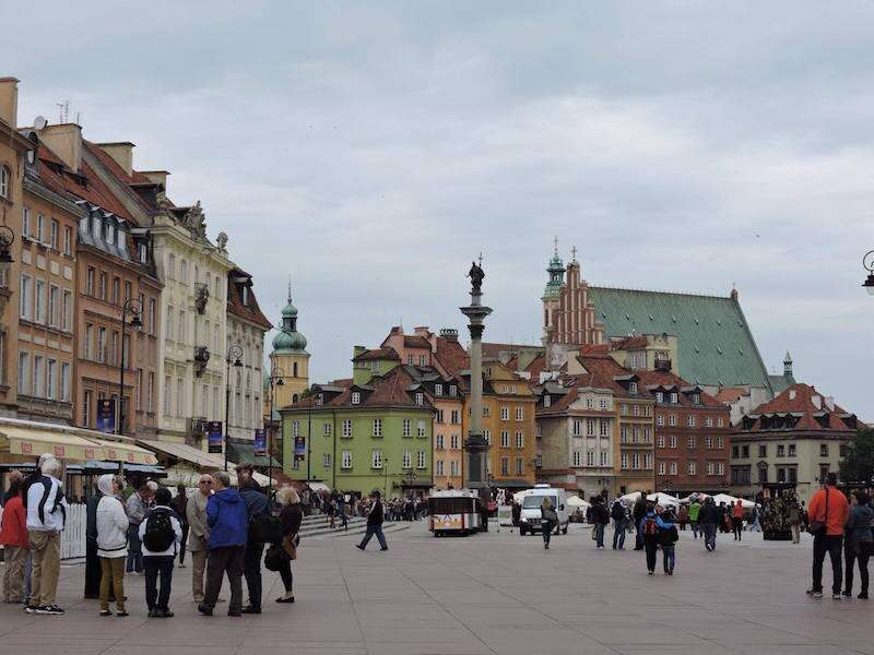 O que fazer em Varsóvia? andar pela old town Rynek