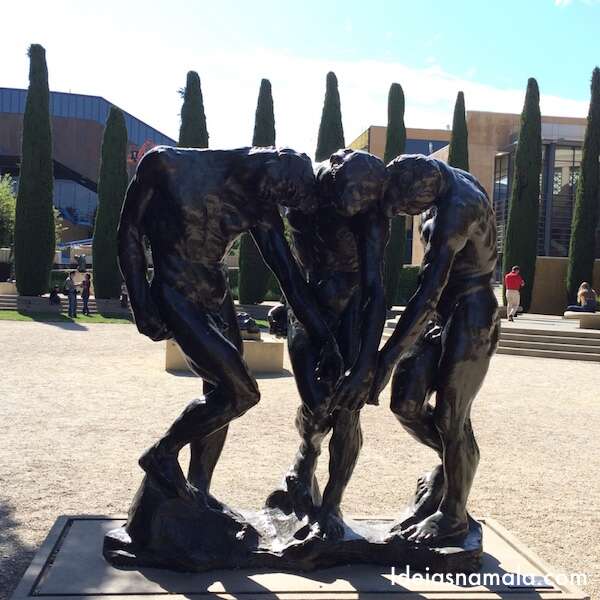 Tour pelo Vale do Silício: aprecie obras de Rodin no campus de Stanford.