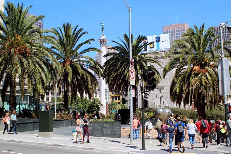 Revisitando 4 Apple Stores em seus dias de inauguração - Maçã