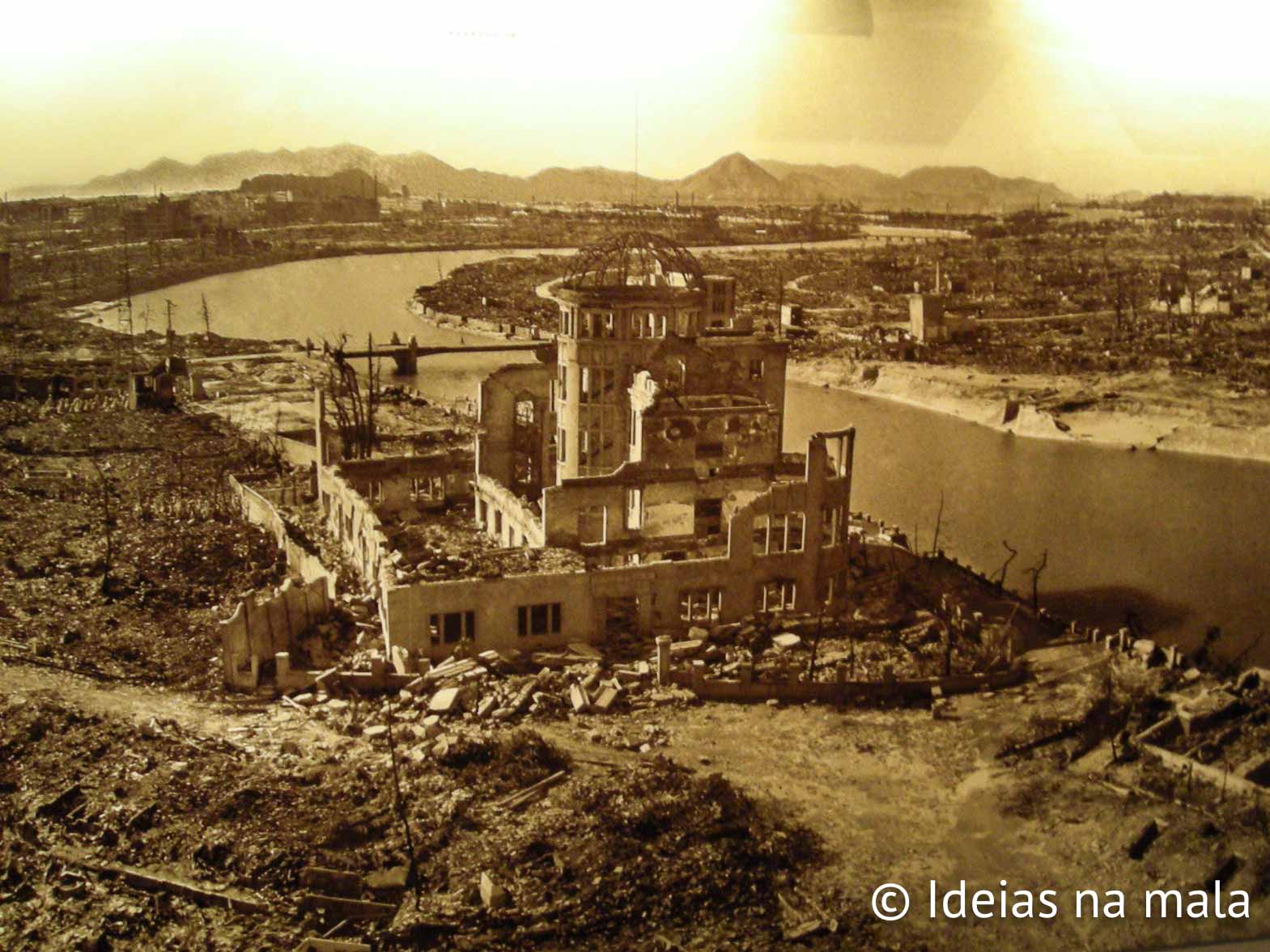 Foto da destruição causada pela bomba atômica de Hiroshima