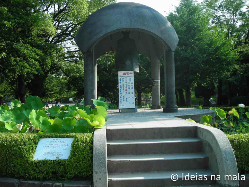 Sino da Paz no parque de Hiroshima