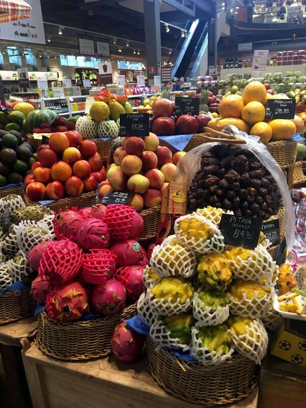 Frutas no Eataly Brazil