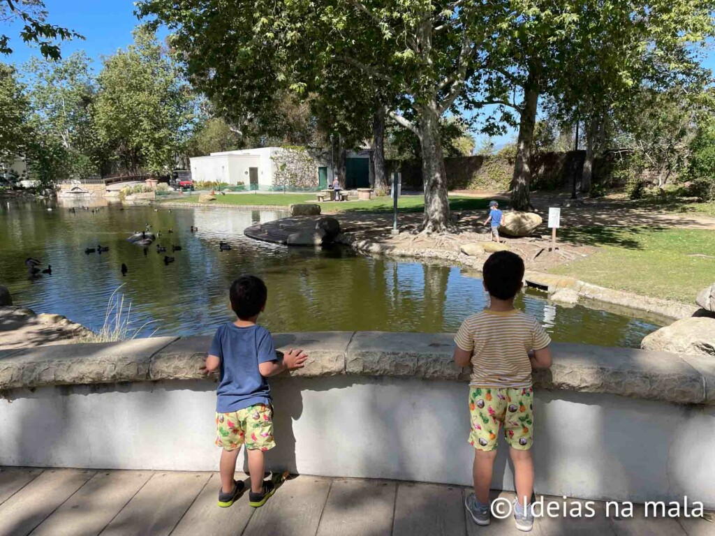 Chase palm park em Santa Bárbara com crianças