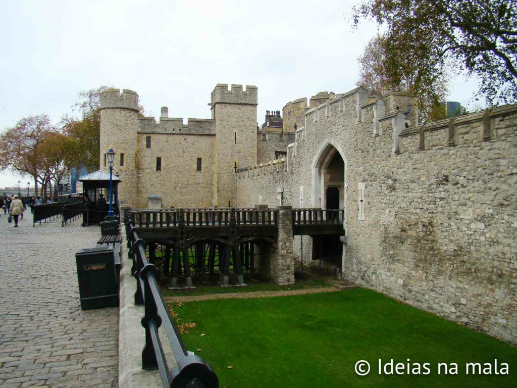 Torre de Londres, um pedaço de história viva. no centro de Londres