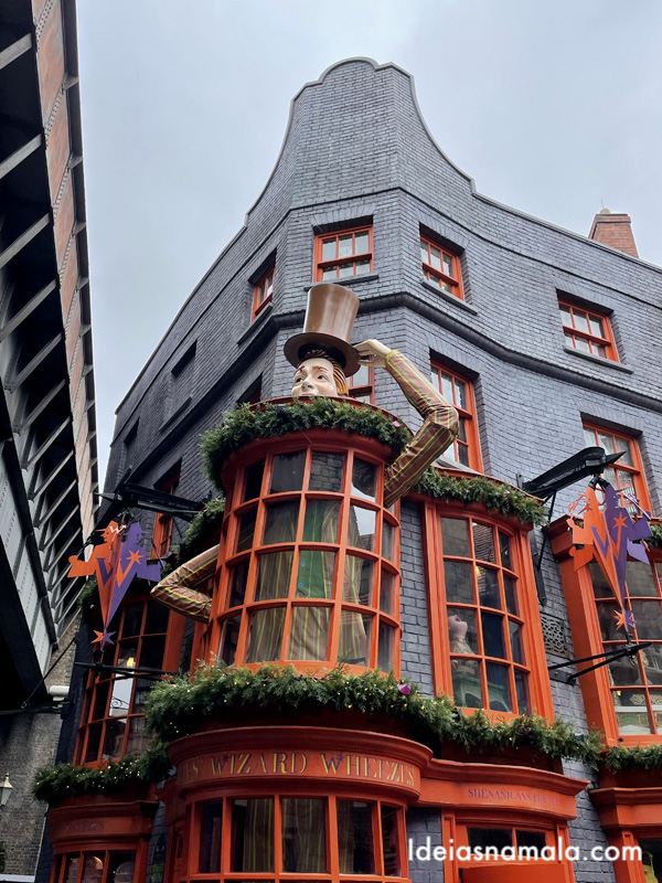 Weasleys’ Wizard Wheezes no Beco Diagonal