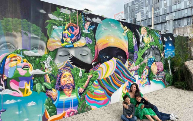 Mural colorido em Wynwood, o bairro cool de Miami