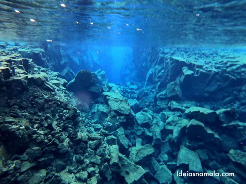 Mergulho nas placas tectônicas de Silfra