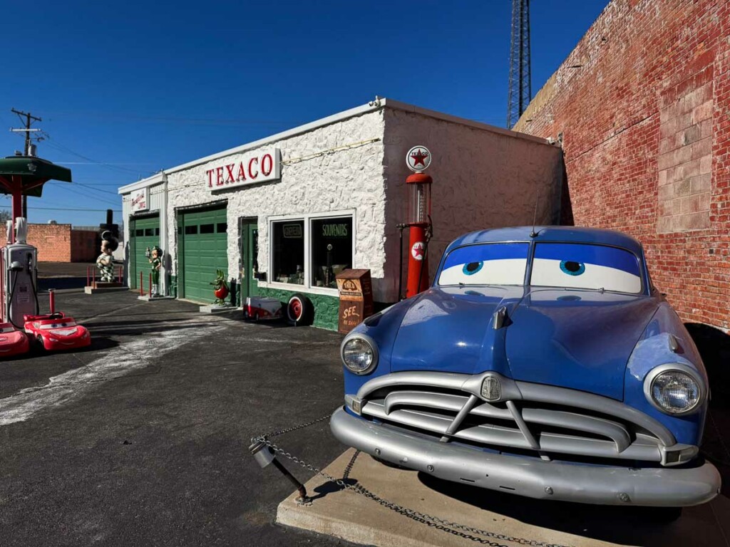 Gearhead Curious shop, uma adas paradas da Rota 66 no Kansas
