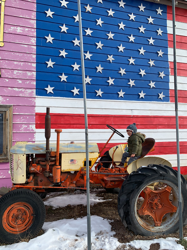 Mural com bandeira dos EUA na Rota 66