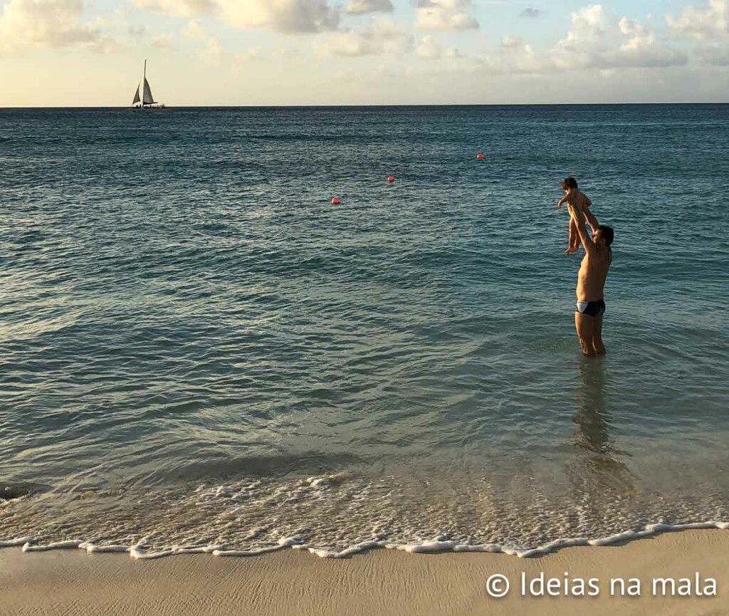 Melhores praias do Caribe - Eagle Beach em Aruba