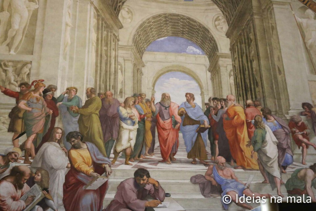 Mural a escola de Atenas nos Museus Vaticanos
