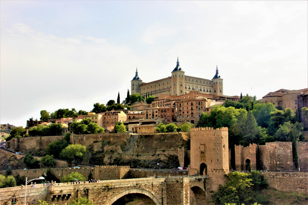 Alcazar de Toledo no ponto mais alto da cidade