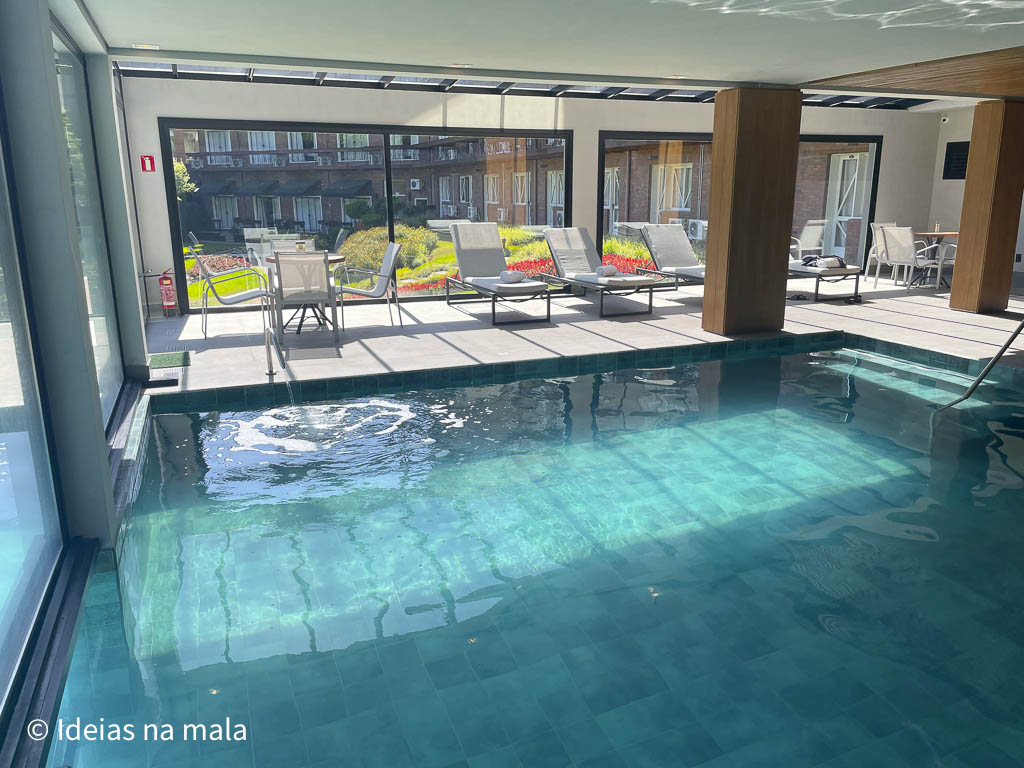 Hotel Alpestre possui piscina aquecida e coberta
