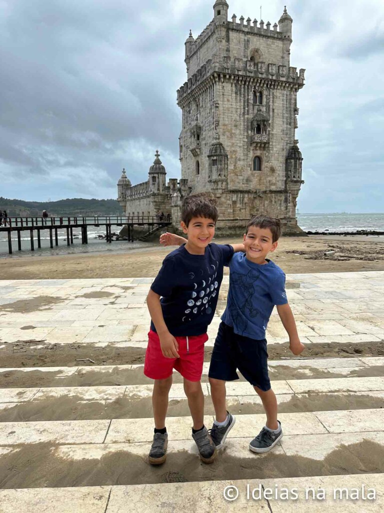 Torre de Belém com crianças