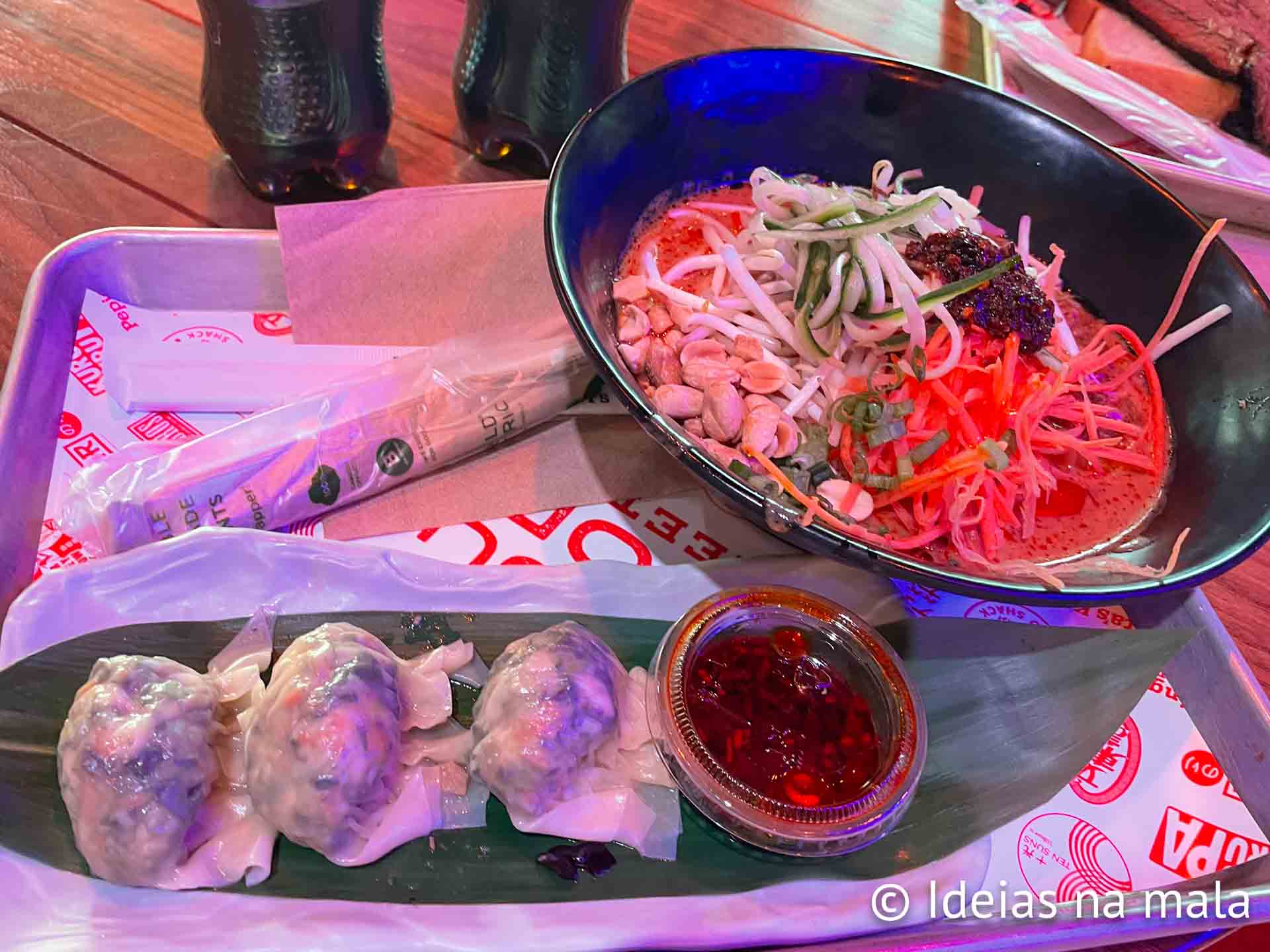 Comida asiática no Famous Eats em Las Vegas
