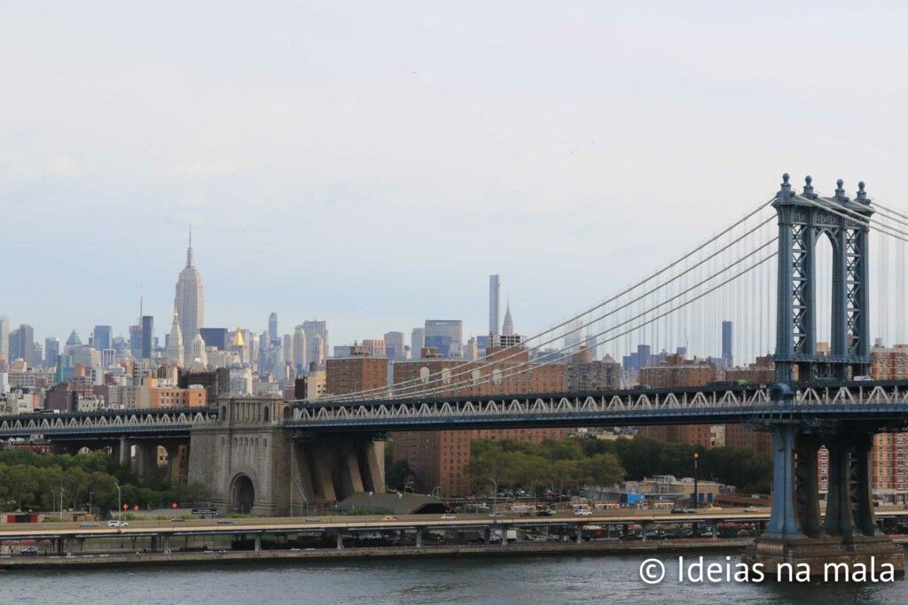 Vistas da Brooklin Bridge em Nova York