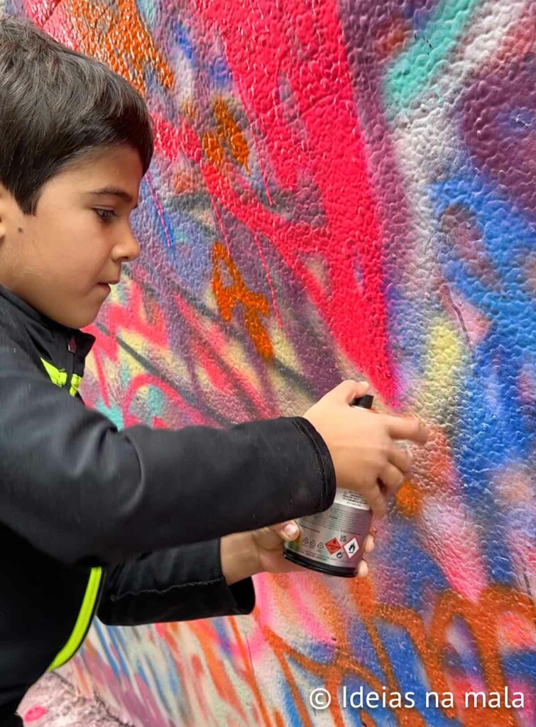 Tom fazendo arte no Wynwood em Miami