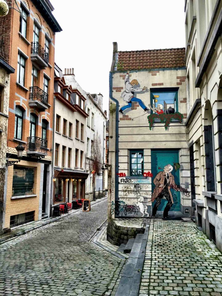 tour de murais nas ruas de bruxelas