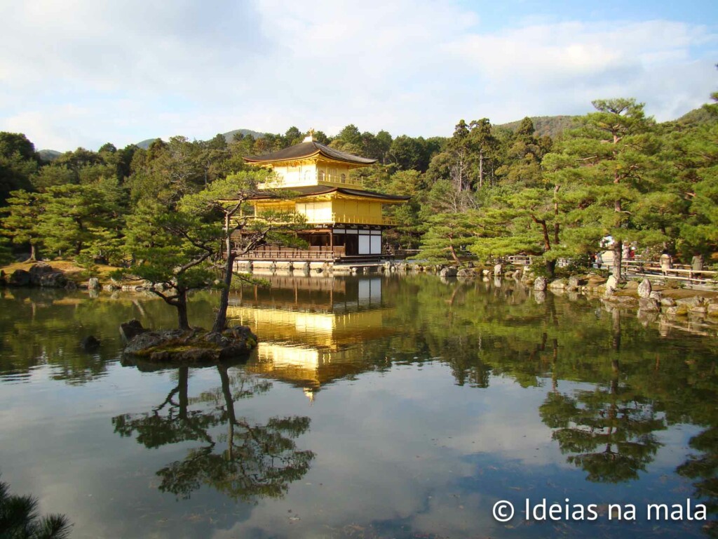 como é visitar o Kinkaku-ji templo dourado no japão