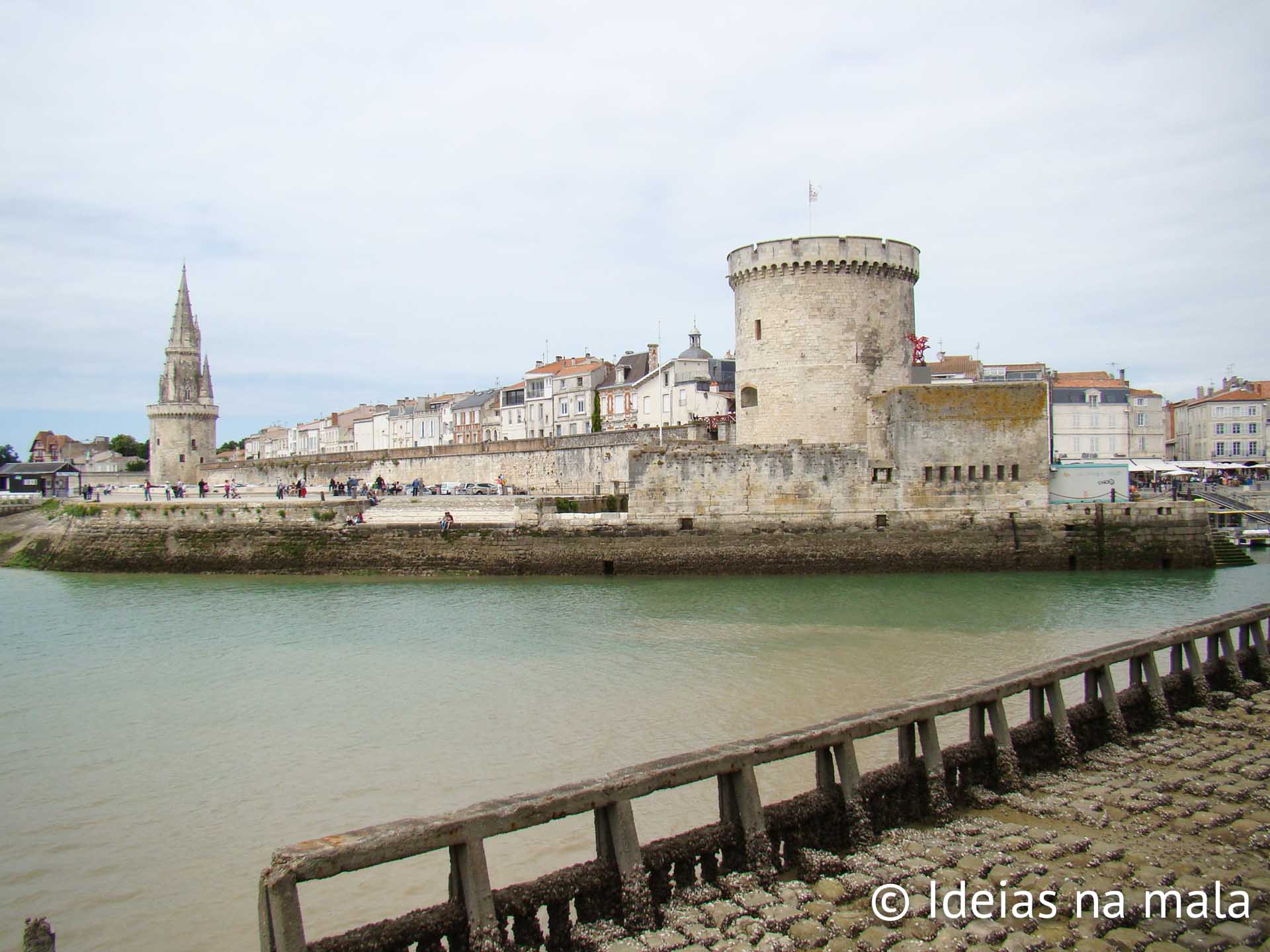 vistas lindas das Torres de La Rochelle na França