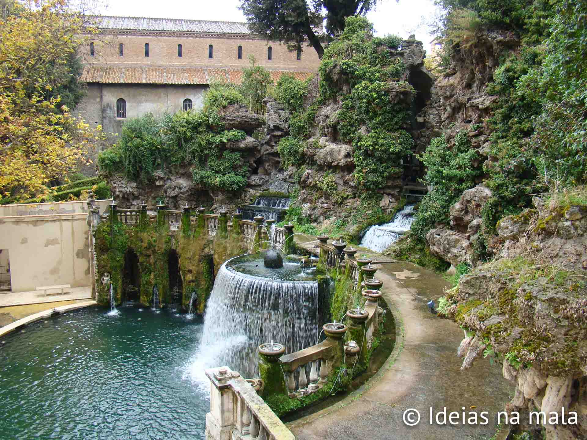 Fontana dell’Ovato na Villa d'Este em Tivoli bate e volta saindo de Roma na Itália