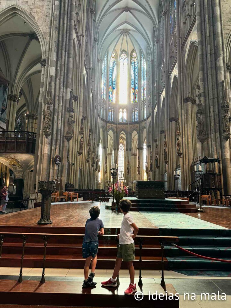 Interior catedral de colonia