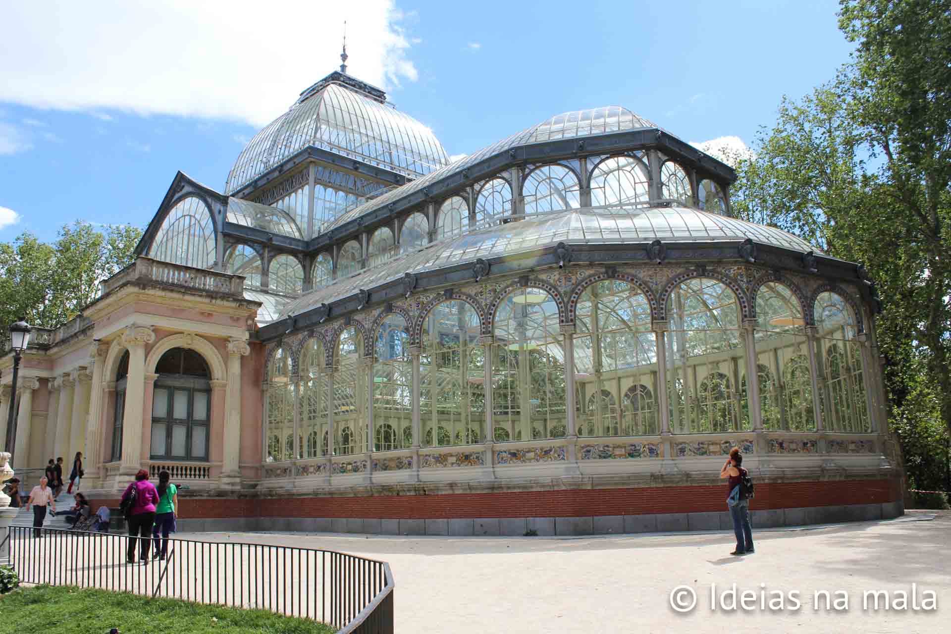 Palácio de Cristal no Parque do Retiro em Madri na Espanha