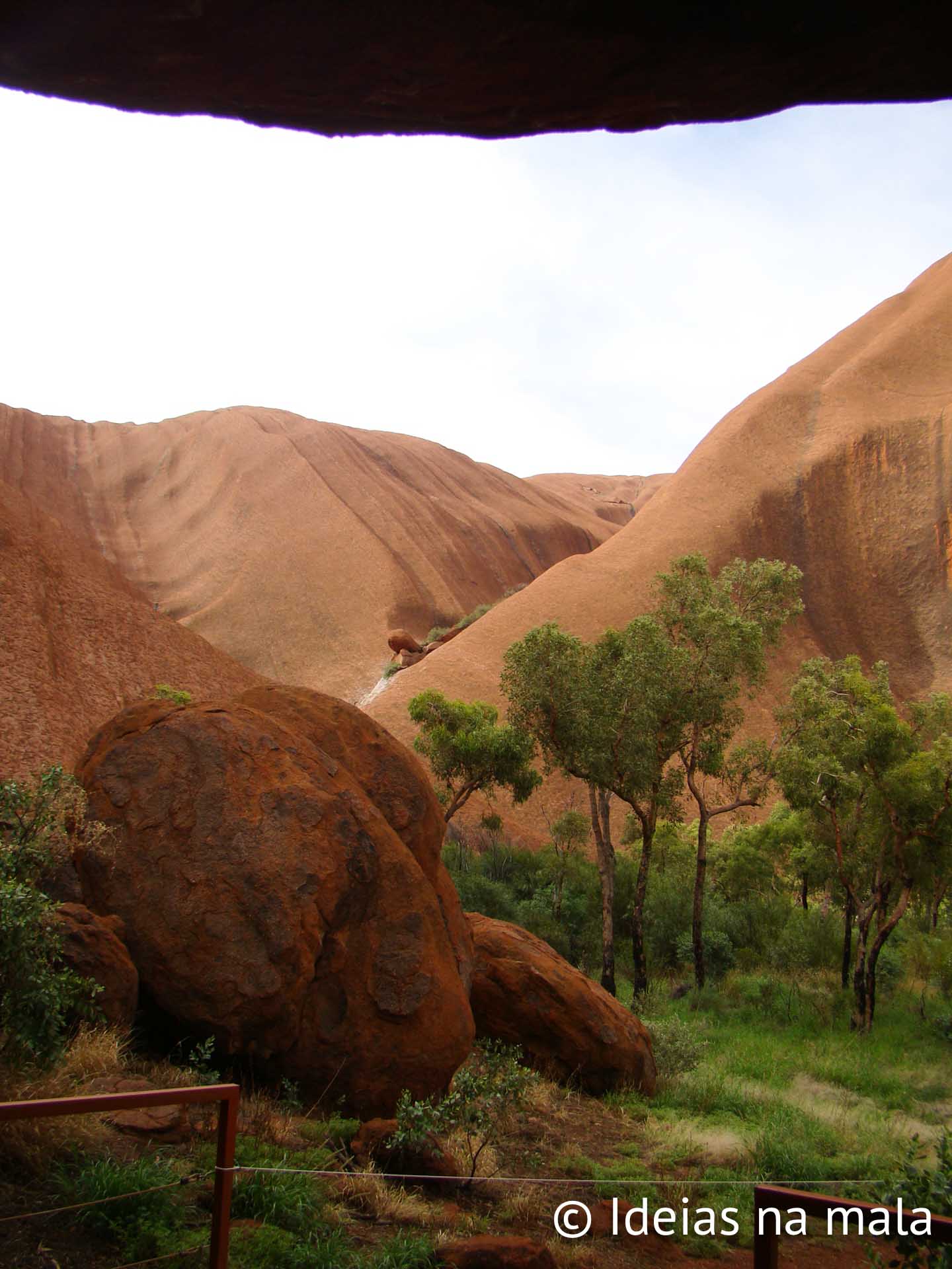 que fazer em Uluru no deserto da Austrália