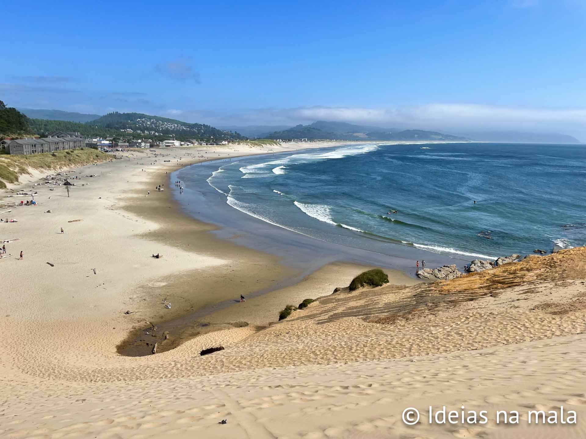 Praia de Pacific Beach vista do alto das dunas