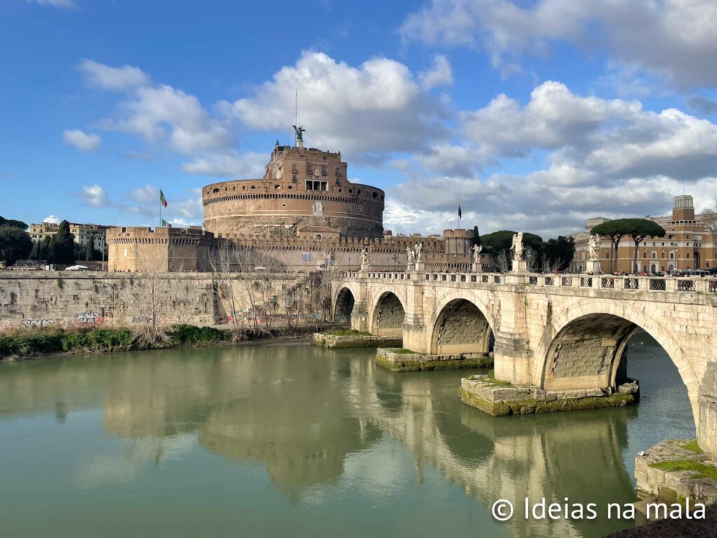 Vale a pena visitar o Castelo de Sant Angelo em Roma na Itália