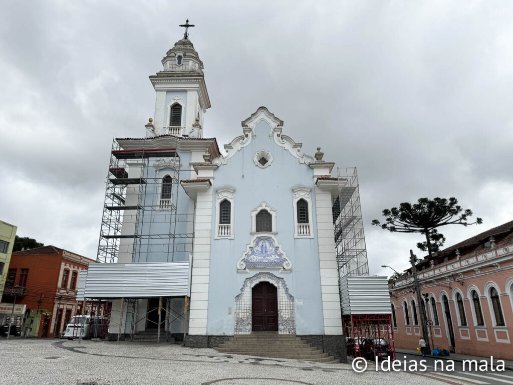 quais igrejas visitar em Curitiba