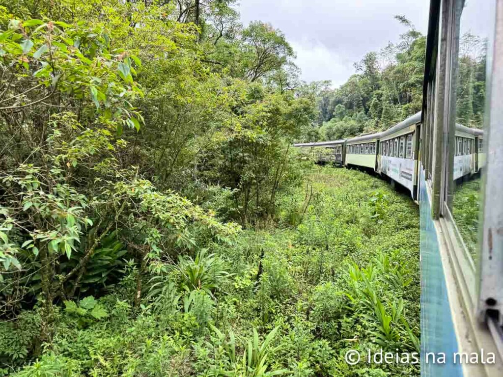 como é a viagem de trem para Morretes