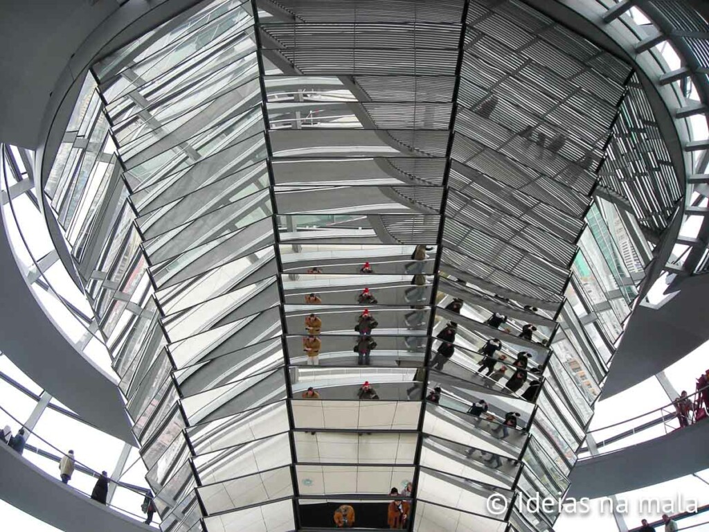 Domo do Reichstag, o parlamento de Berlim