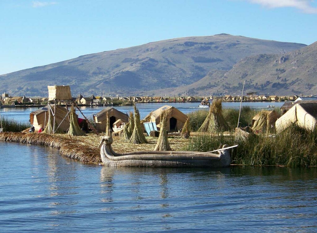 Lago Titicaca em viagem pelo Peru