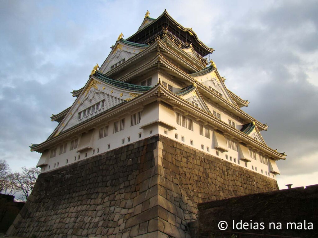 como é visitar o castelo de Osaka