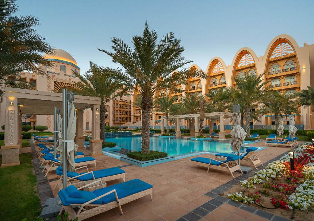 hoteis em dubai a beira mar com bom custo beneficio