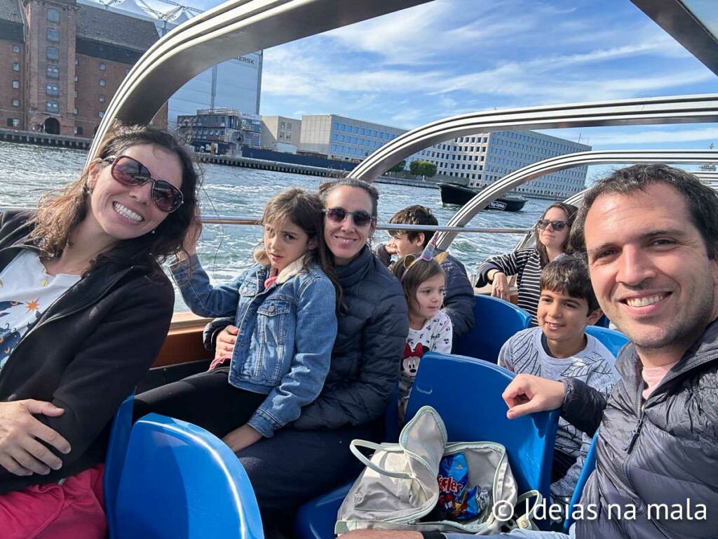 vale a pena fazer um Passeio de barco pelos canais de Copenhagen?