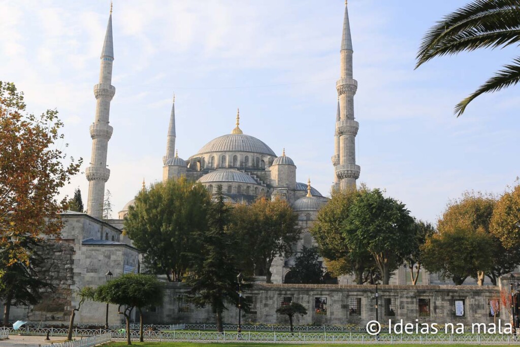 como é visitar a mesquita azul em istambul na turquia