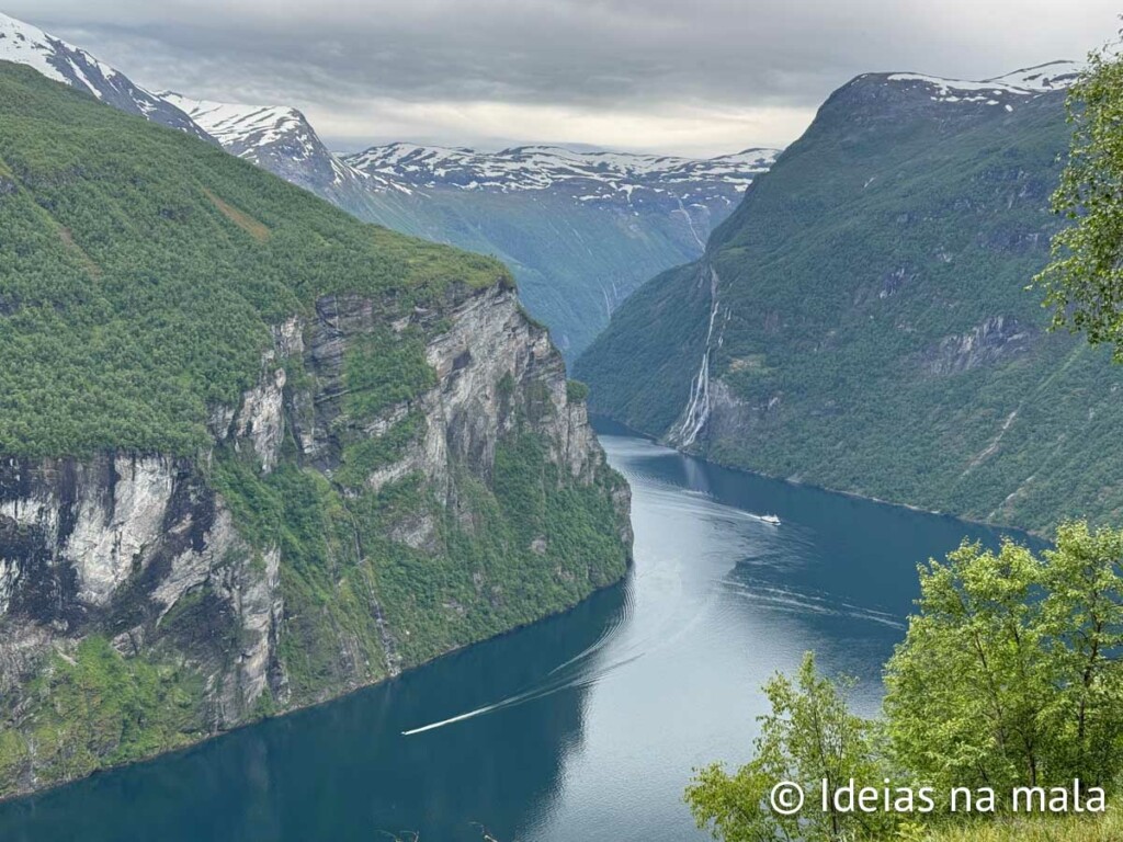 Fiorde de Geiranger vista do alto do Mirante das Águias - Noruega