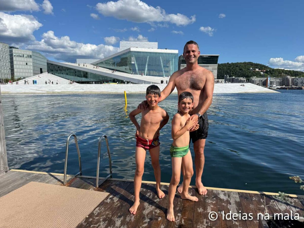 Mergulhando depois de curtir a sauna em Oslo