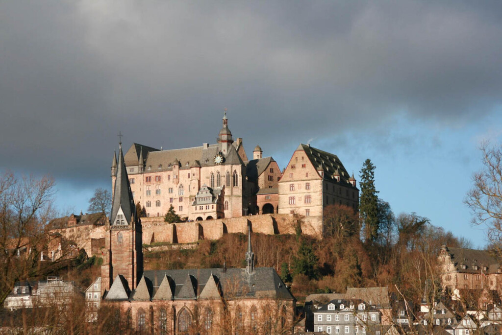 Castelo de Marburg no alto da Cidade