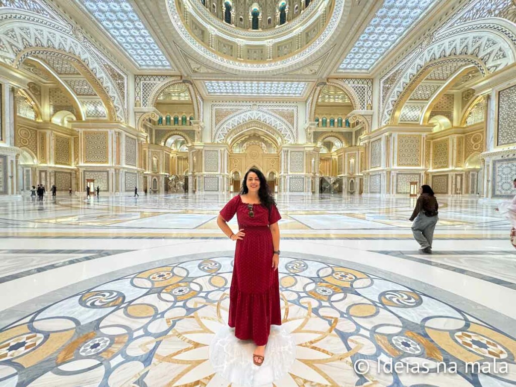 dress code em abu dhabi para mulheres